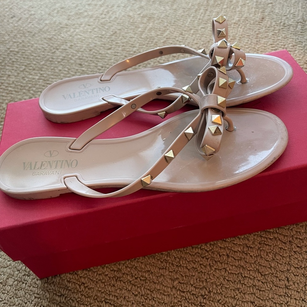 Valentino Rockstud PVC flats